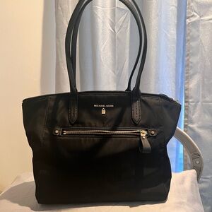 Michael Kors black bucket bag